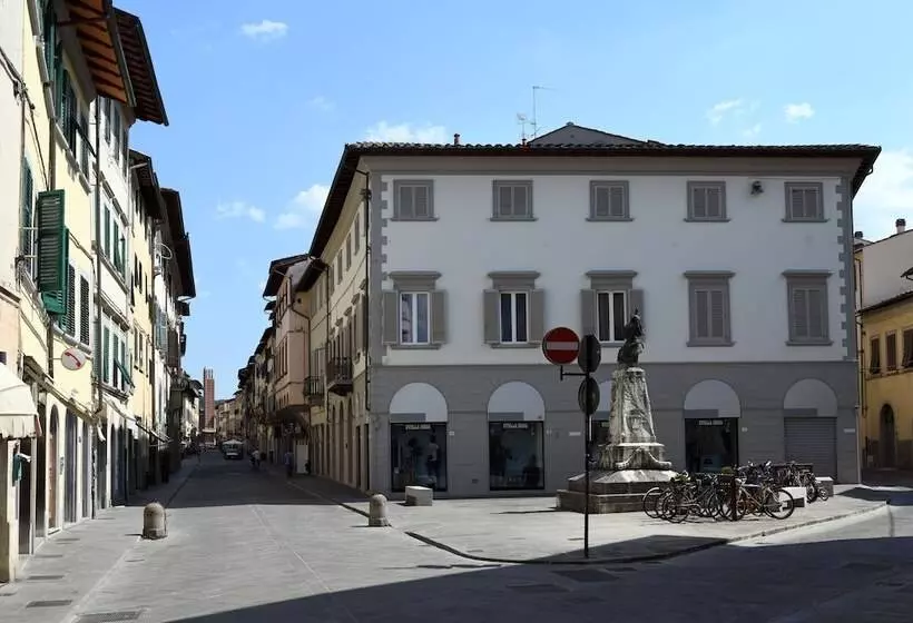 ベッドアンドブレックファースト Palazzo Vasarri   Luxury Design Suites