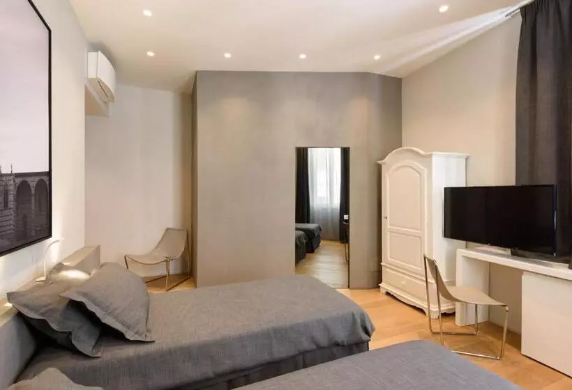 ベッドアンドブレックファースト Palazzo Vasarri   Luxury Design Suites