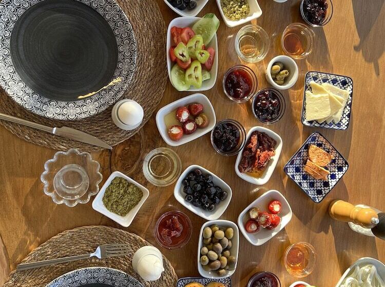 هتل Espira By Antioch