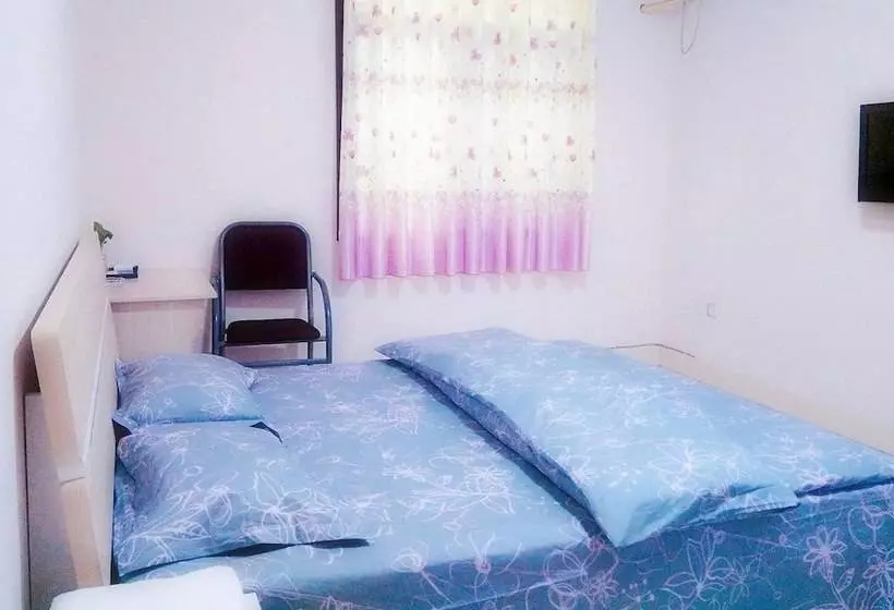 Guanghan Sunshine Hostel