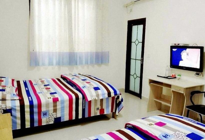 Guanghan Sunshine Hostel