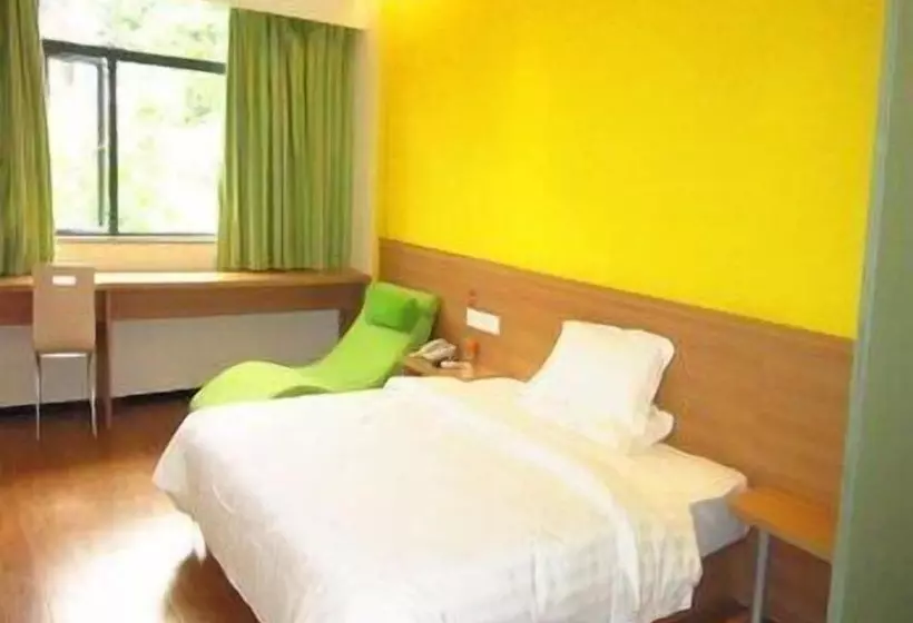 هتل 7 Days Inn
