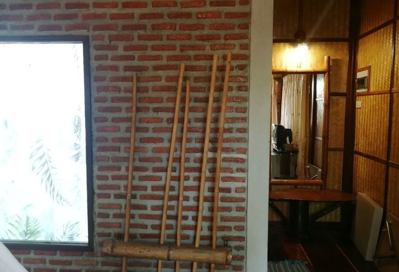 ホテル Baankorpai Amphawa