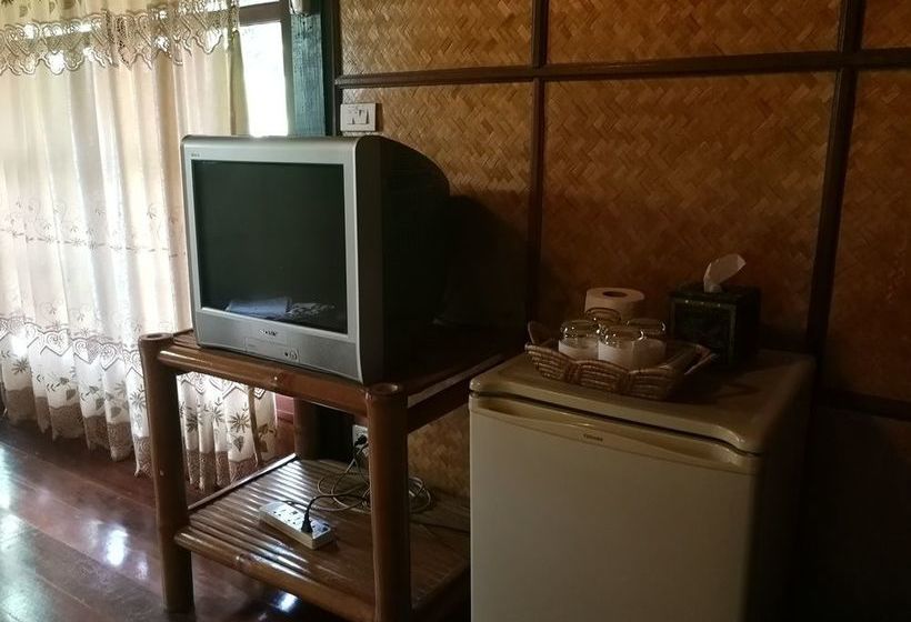 ホテル Baankorpai Amphawa