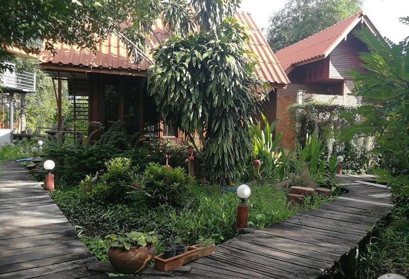 ホテル Baankorpai Amphawa