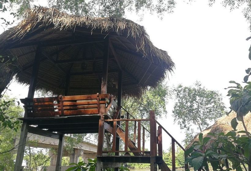 ホテル Baankorpai Amphawa