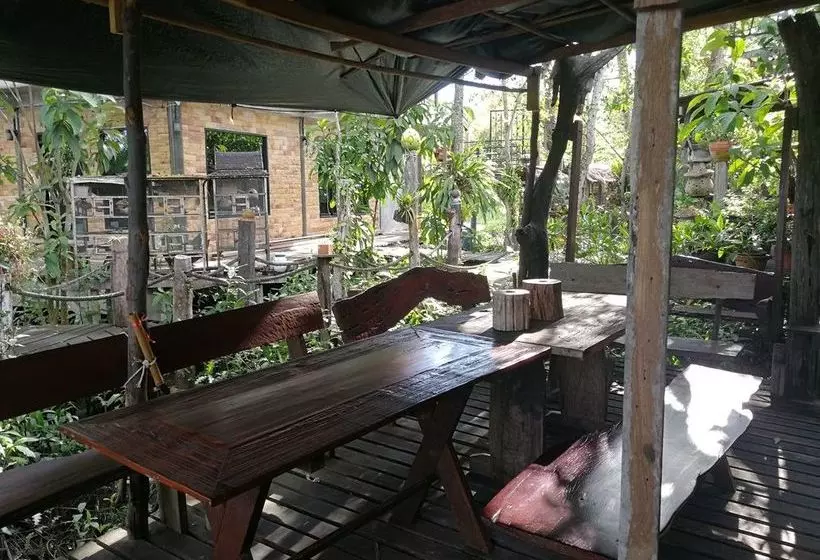هتل Baankorpai Amphawa