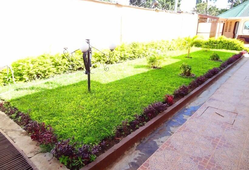 هتل Big 5 Junior Lodge