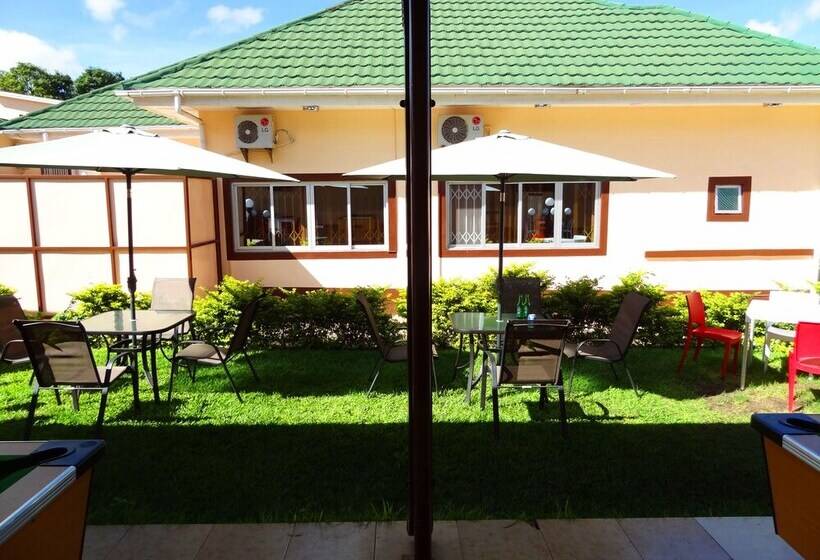 هتل Big 5 Junior Lodge