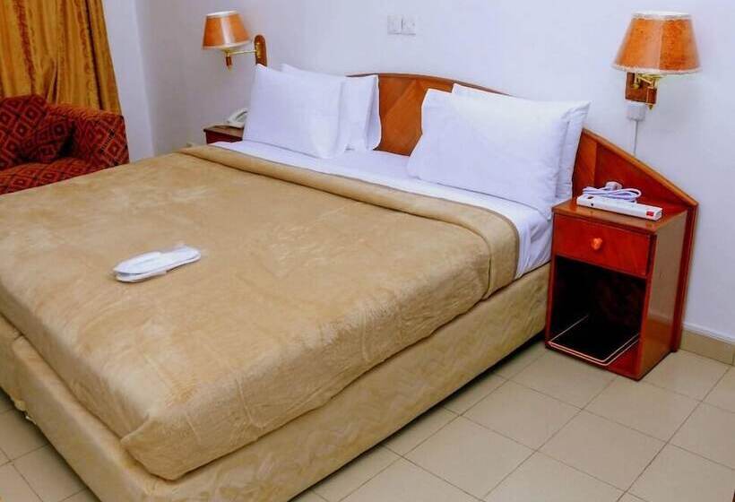 هتل Big 5 Junior Lodge