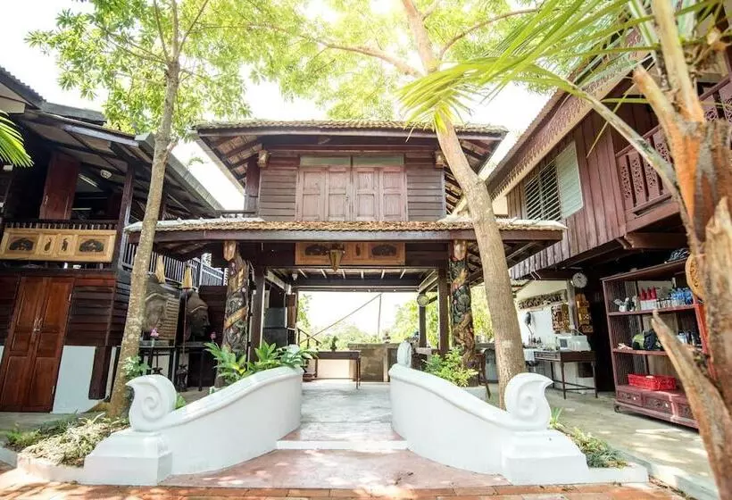 هتل Boon Home Stay Arts And Crafts