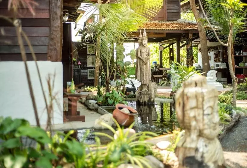 هتل Boon Home Stay Arts And Crafts