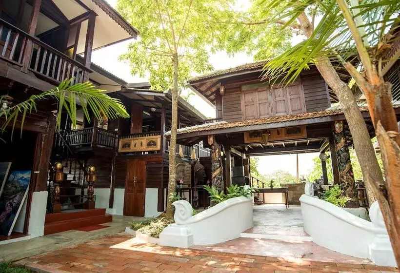 هتل Boon Home Stay Arts And Crafts