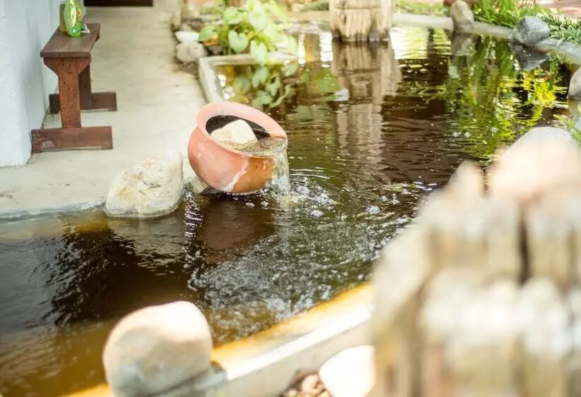 هتل Boon Home Stay Arts And Crafts