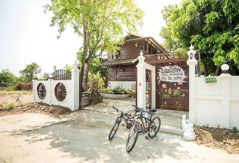 هتل Boon Home Stay Arts And Crafts