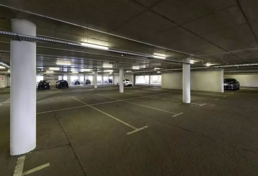 Hotelli Campanile Berlin Brandenburg Airport