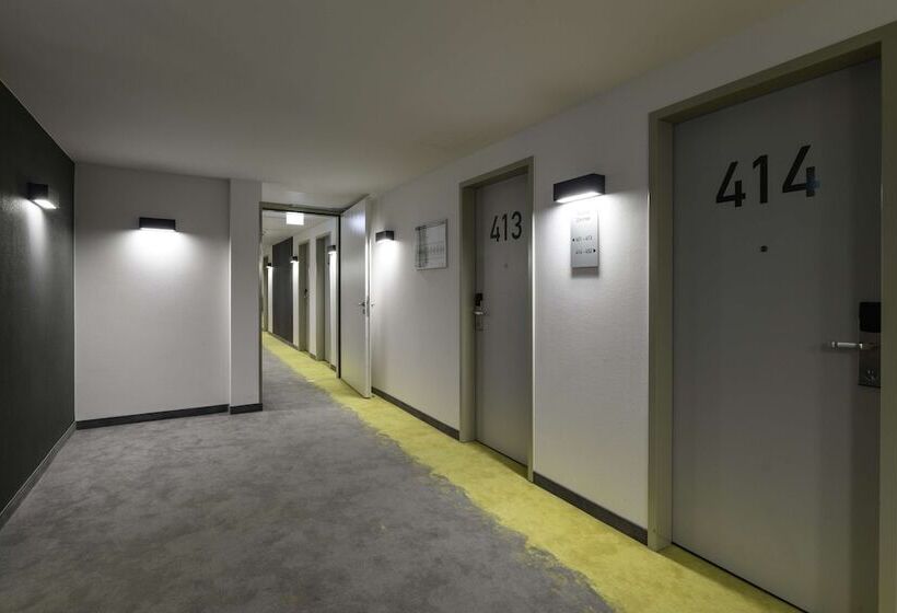 호텔 Campanile Berlin Brandenburg Airport