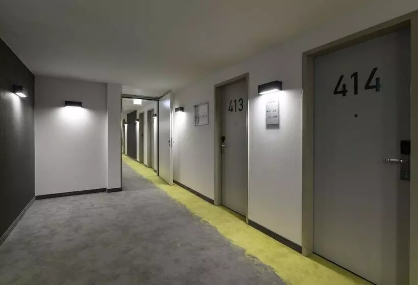 Hotelli Campanile Berlin Brandenburg Airport