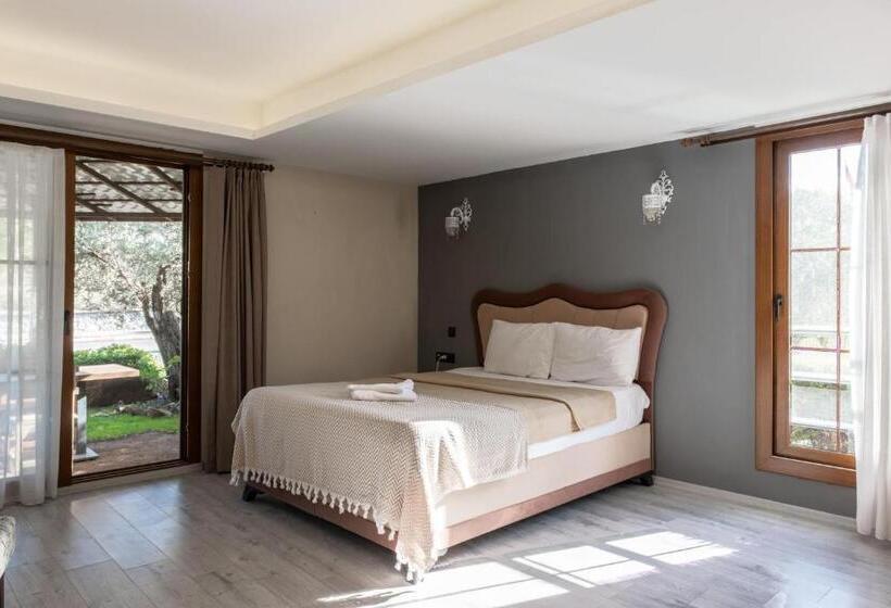 هتل Espira By Antioch