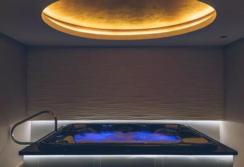 Hotelli Iberostar Grand Packard