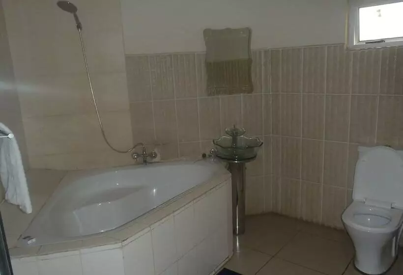 هتل Richland Lodge Sinazeze