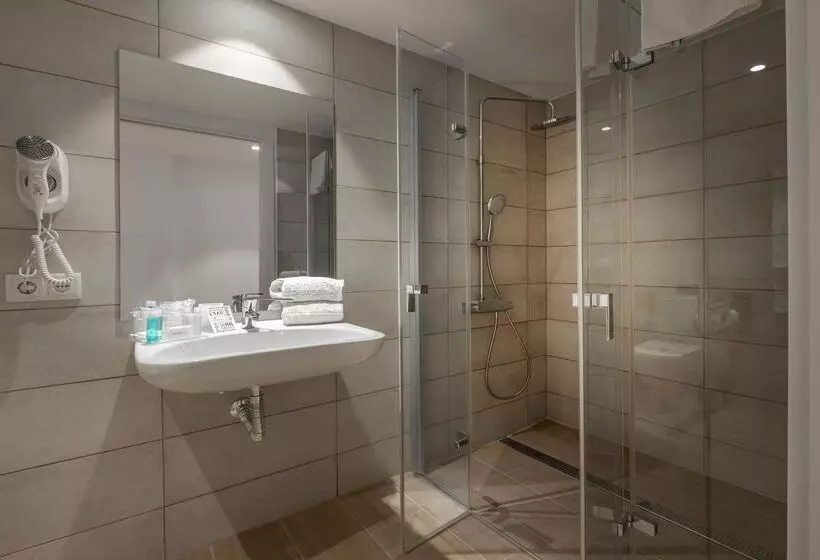 ホテル Rosamar Es Blau  Adults Only