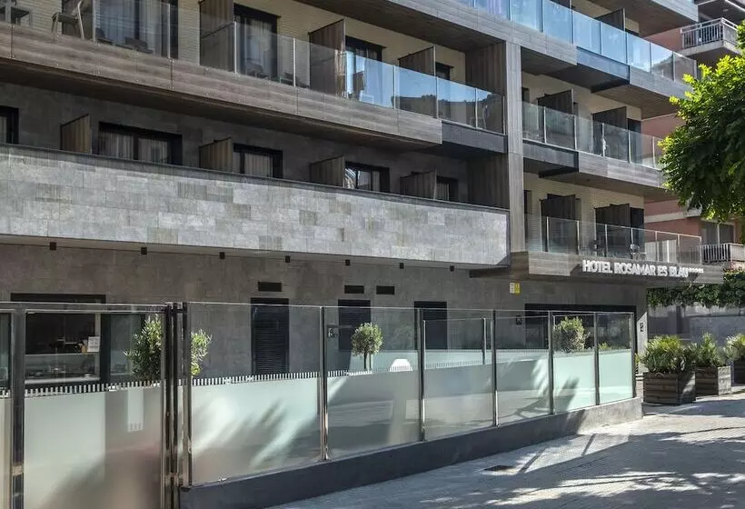 ホテル Rosamar Es Blau  Adults Only