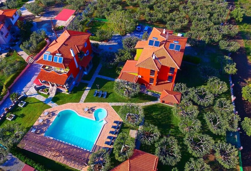 בית מלון כפרי Sunday Summer Resort