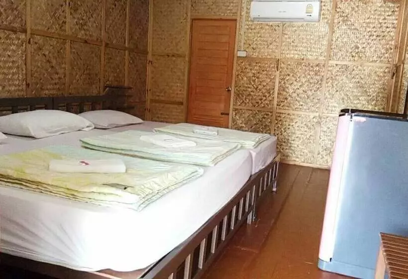ホテル Vassanadee Resort And Camp