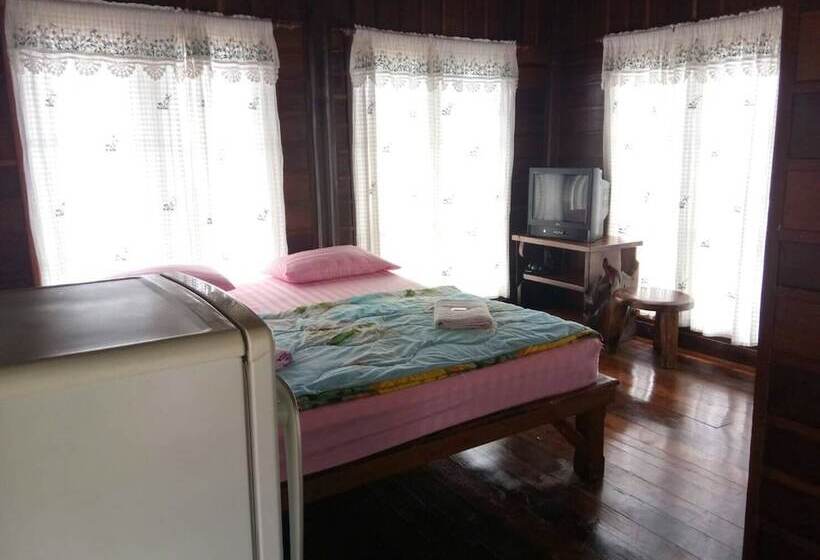 هتل Vassanadee Resort And Camp