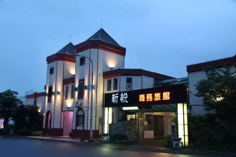 Shinyes Motel