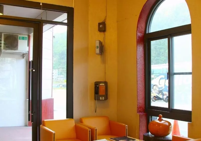 Shinyes Motel