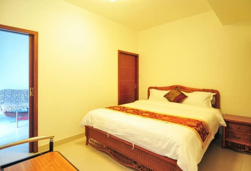 Sunshine Coast Seaview Holiday Apartment