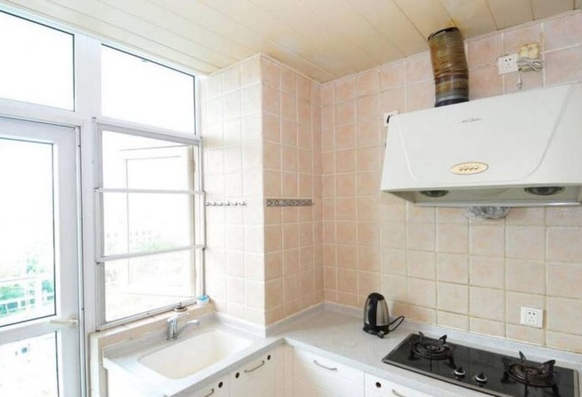 Sunshine Coast Seaview Holiday Apartment