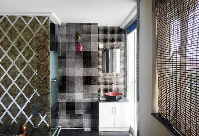 Sunshine Coast Seaview Holiday Apartment