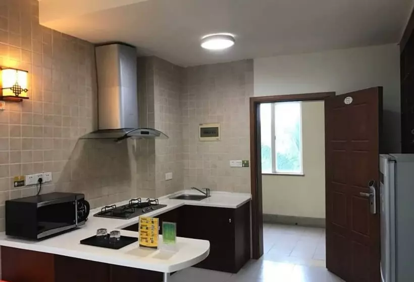 Sunshine Coast Seaview Holiday Apartment