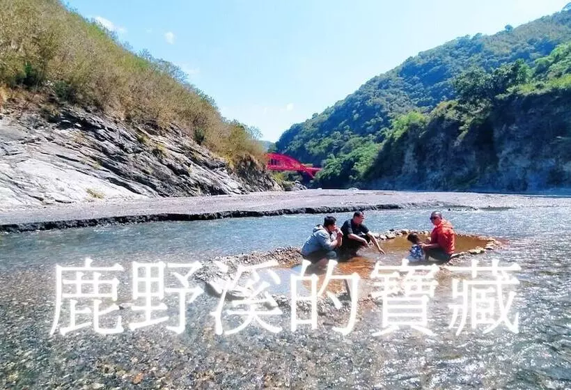 تختخواب و صبحانه Huadong Homestay