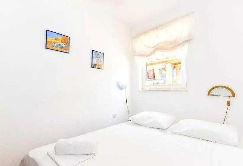 Hotelli Apartments Silvia