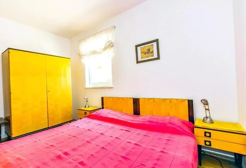 Hotelli Apartments Silvia