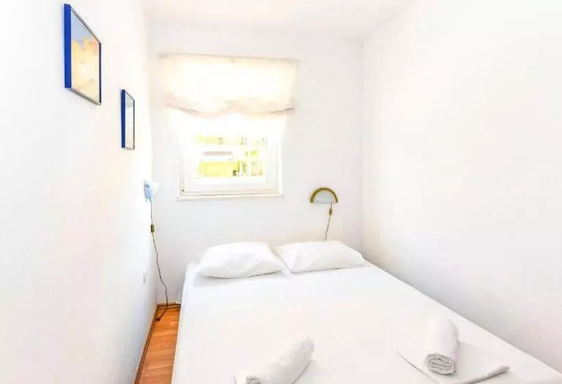 Hotelli Apartments Silvia