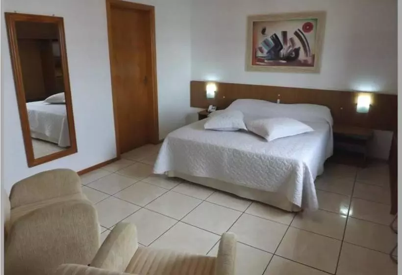 Hotelli Cometa Plaza