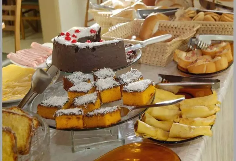 Hotelli Cometa Plaza