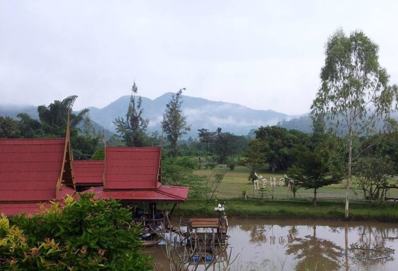 בית מלון כפרי Lom Rak Resort