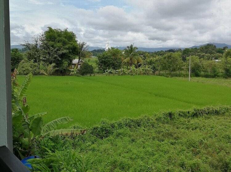 هتل Na Na Doo Homestay