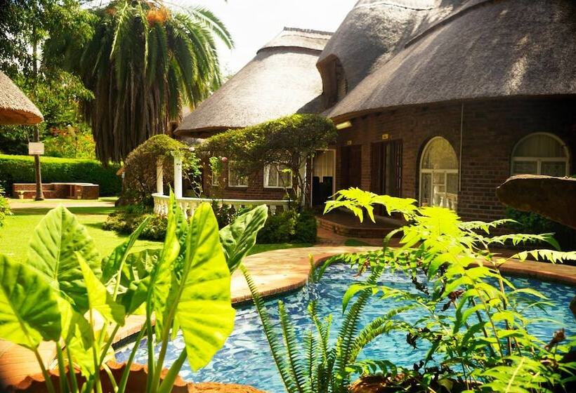 هتل Pakanaka Lodge