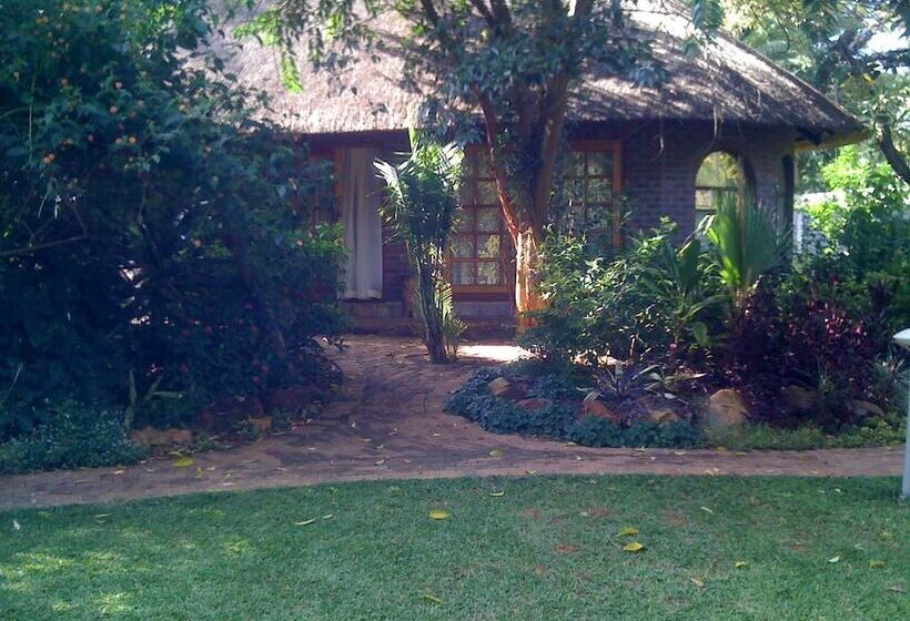 هتل Pakanaka Lodge