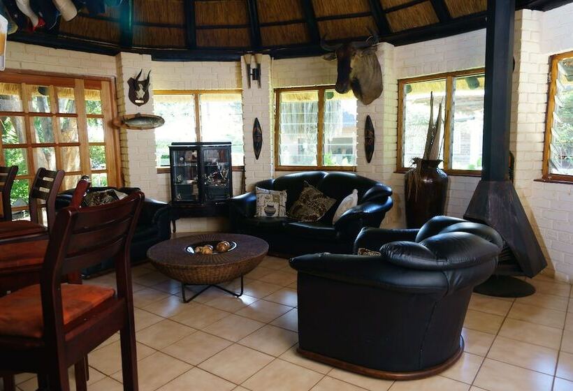 هتل Pakanaka Lodge