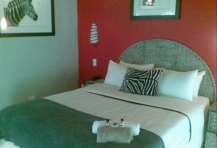 هتل Pakanaka Lodge