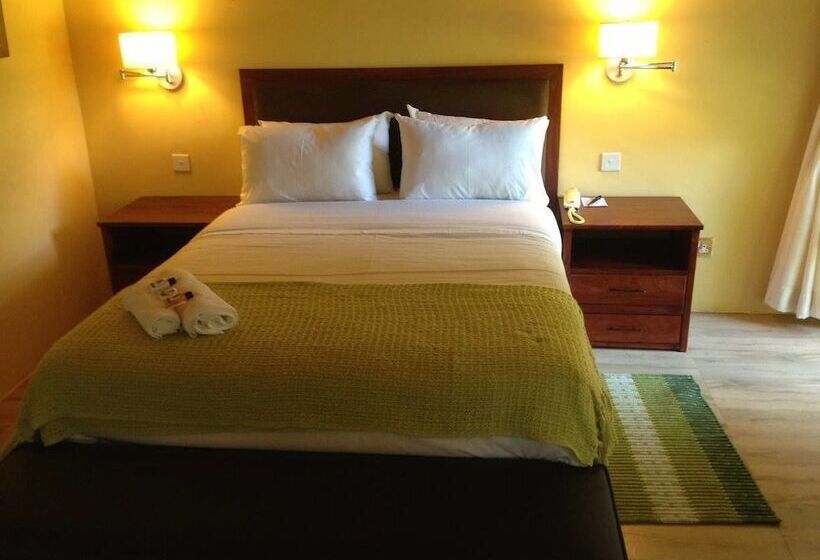 هتل Pakanaka Lodge