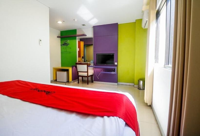 Hotel Reddoorz Plus Near Universitas Lambung Mangkurat